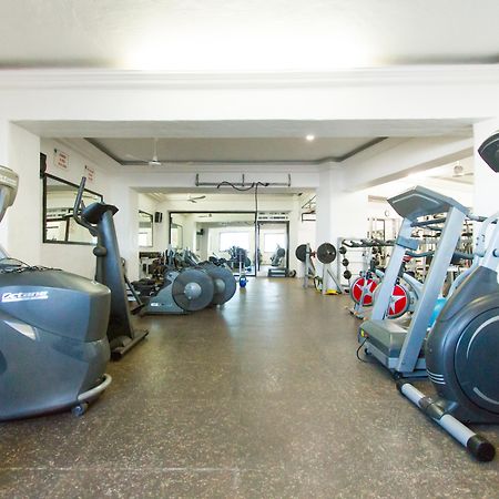 Royal Villas Resort Mazatlán Exteriér fotografie The gym at the hotel