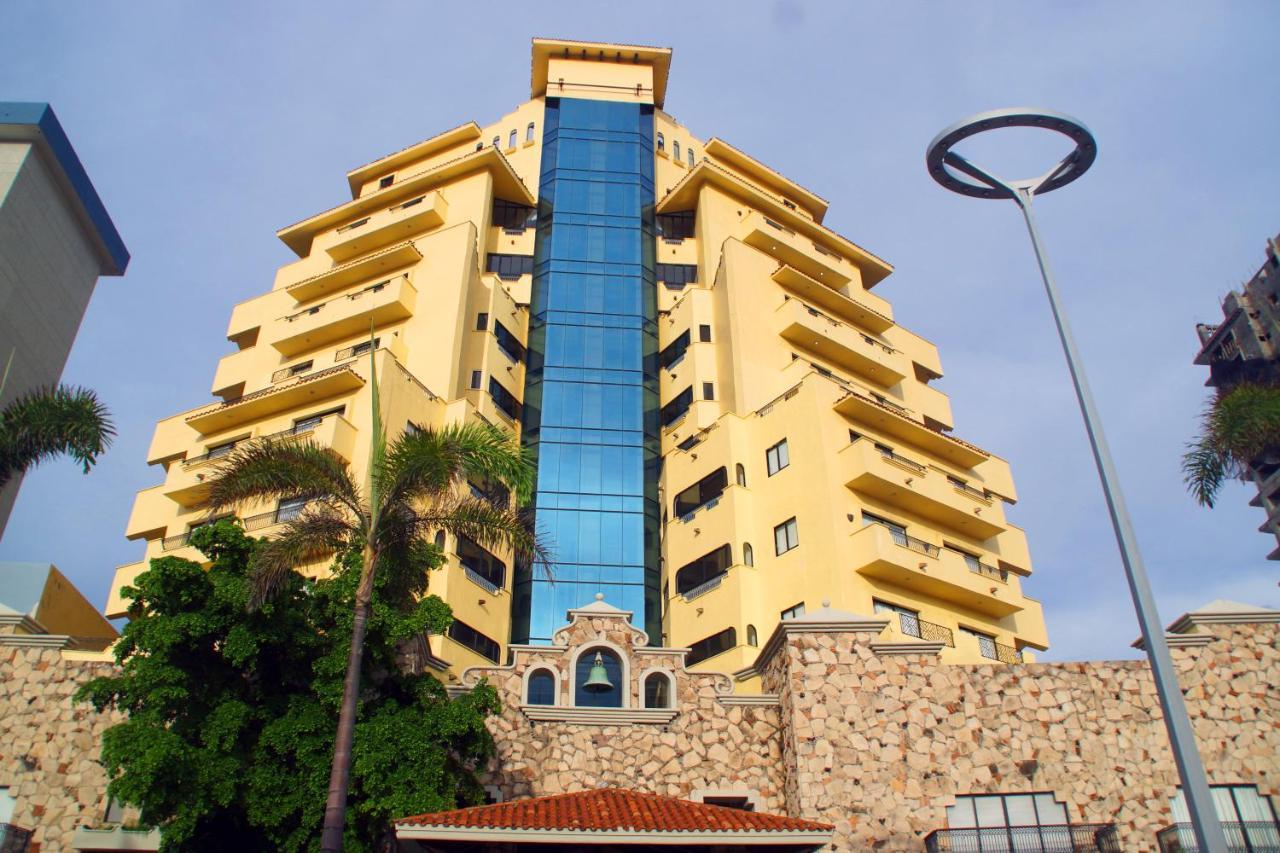 Royal Villas Resort Mazatlán Exteriér fotografie The hotel in 2008