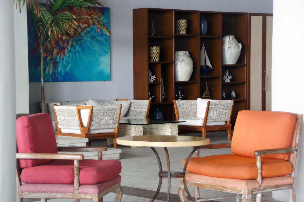 Royal Villas Resort Mazatlán Exteriér fotografie Interior of the hotel