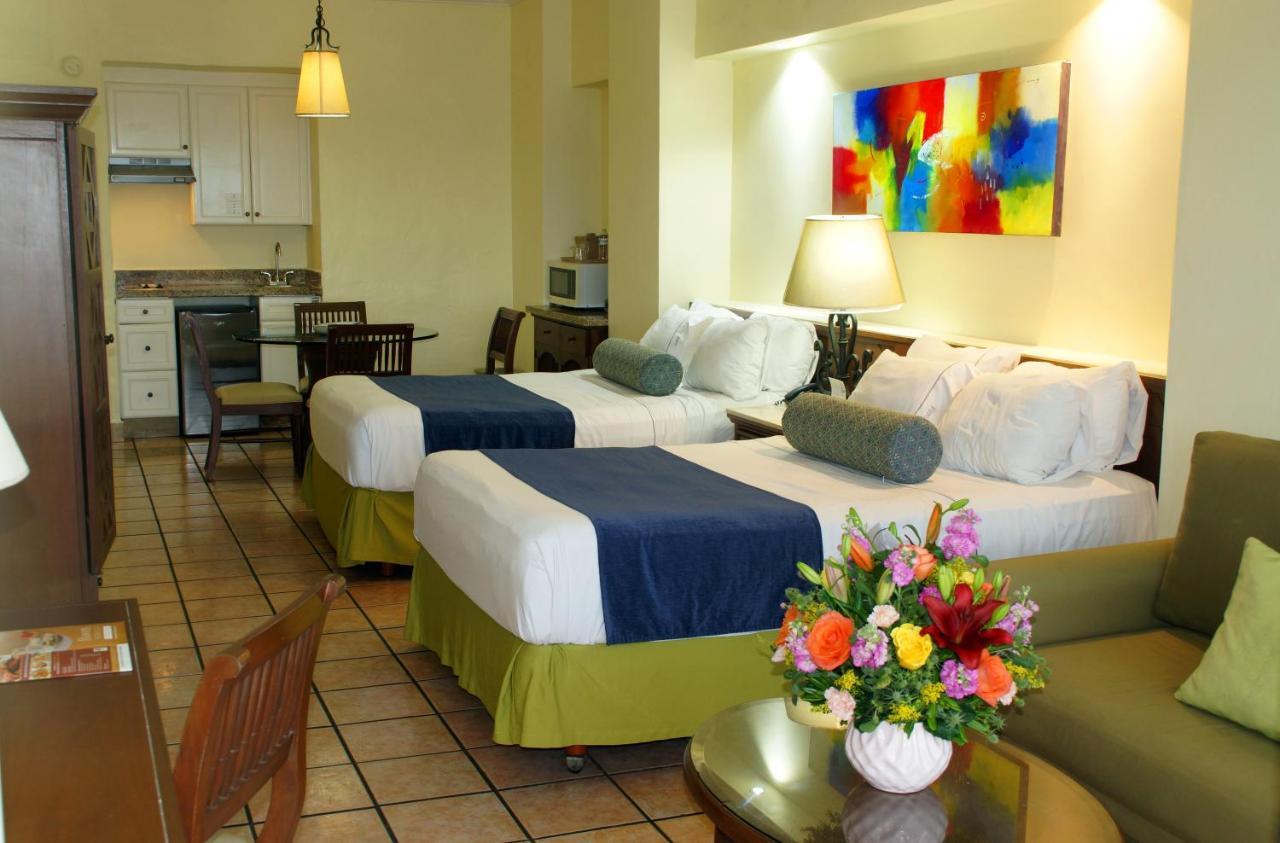 Royal Villas Resort Mazatlán Exteriér fotografie A typical hotel room