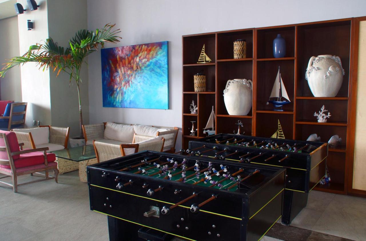 Royal Villas Resort Mazatlán Exteriér fotografie A foosball table